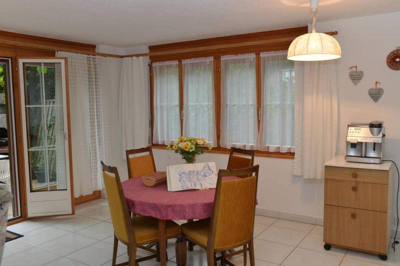 Bed And Breakfast - Die Aelplersuit Fuer Backpackers Im Berghuesli Linthal 외부 사진